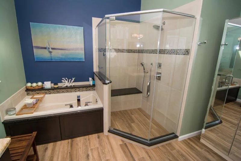 Glass installation for bathroom shower in Auburn, WA