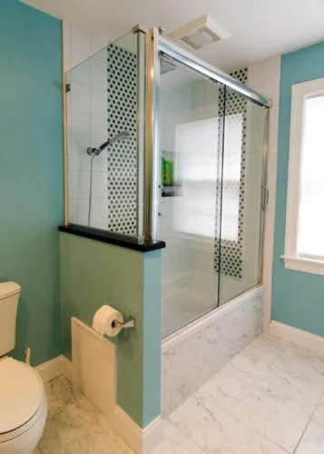 Glass installation for bathroom shower in Renton, WA