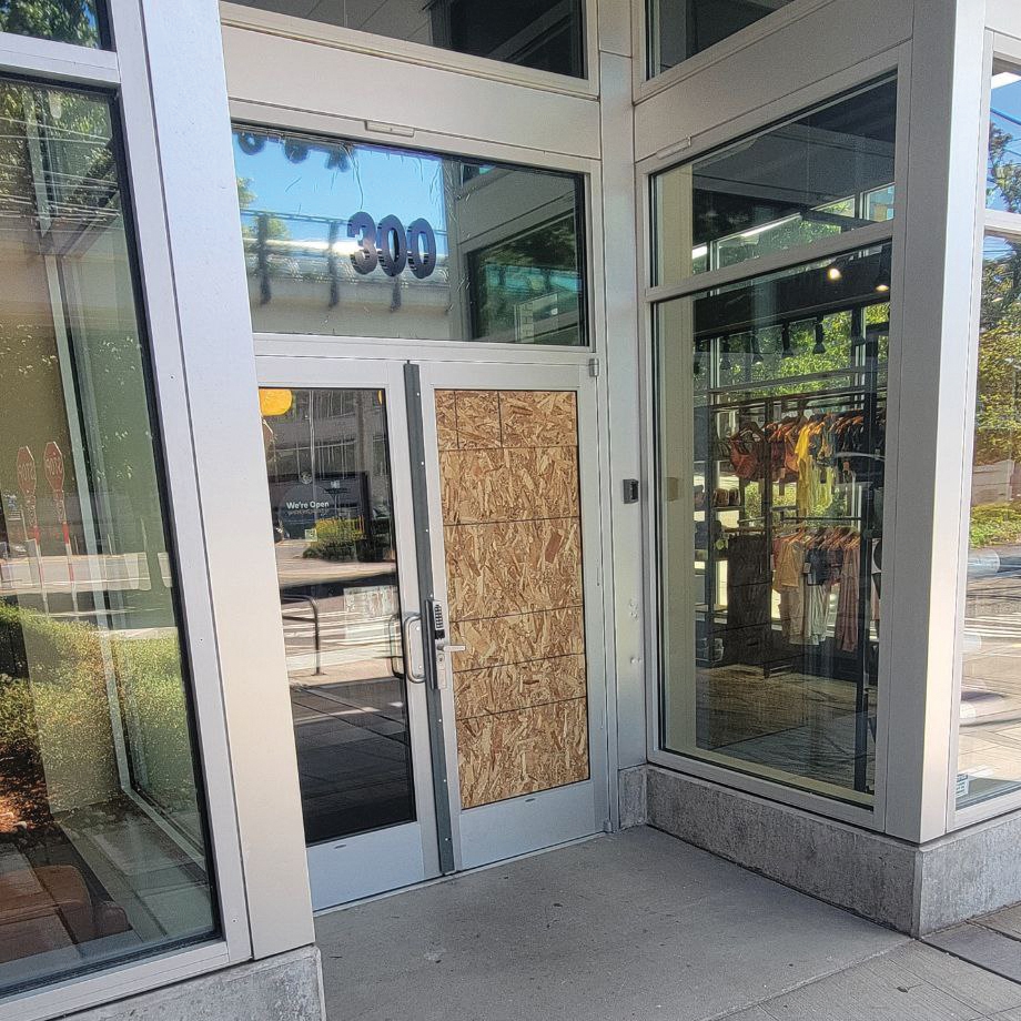 Emergency Window Repair for Damaged Storefront Windows in Renton, Bellevue, Kent, WA