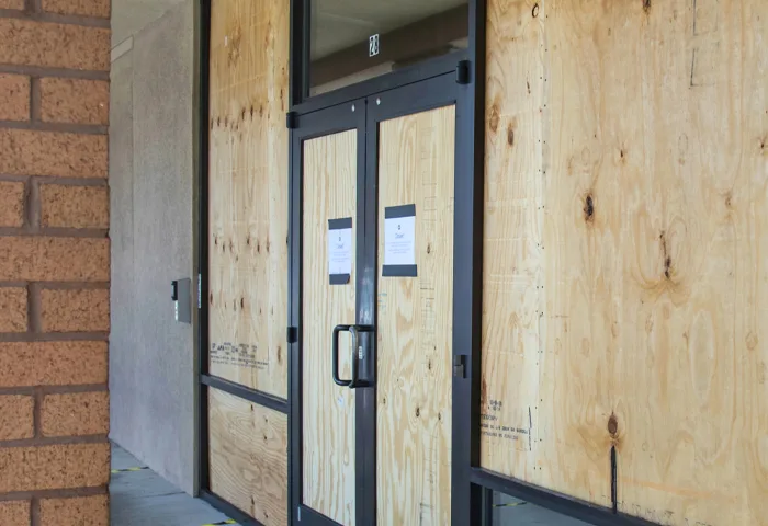 Emergency Window Board Up, and Storefront Window Board Up Services in Federal Way, WA